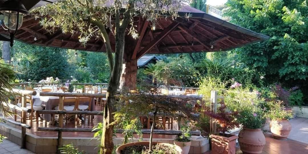 Guest House Romana Vecchia Monticchio  Ngoại thất bức ảnh