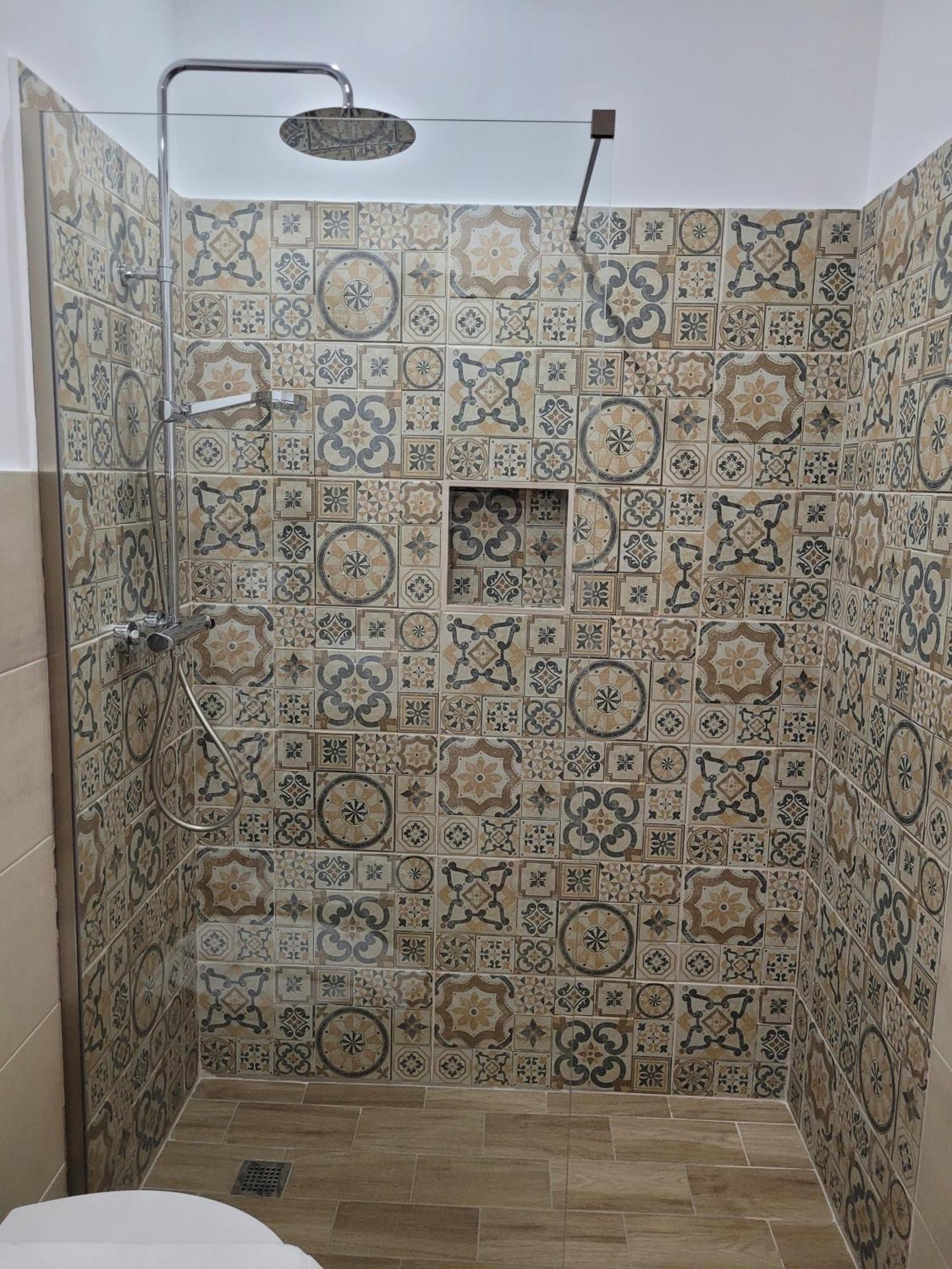 Guest House Romana Vecchia Monticchio  Ngoại thất bức ảnh