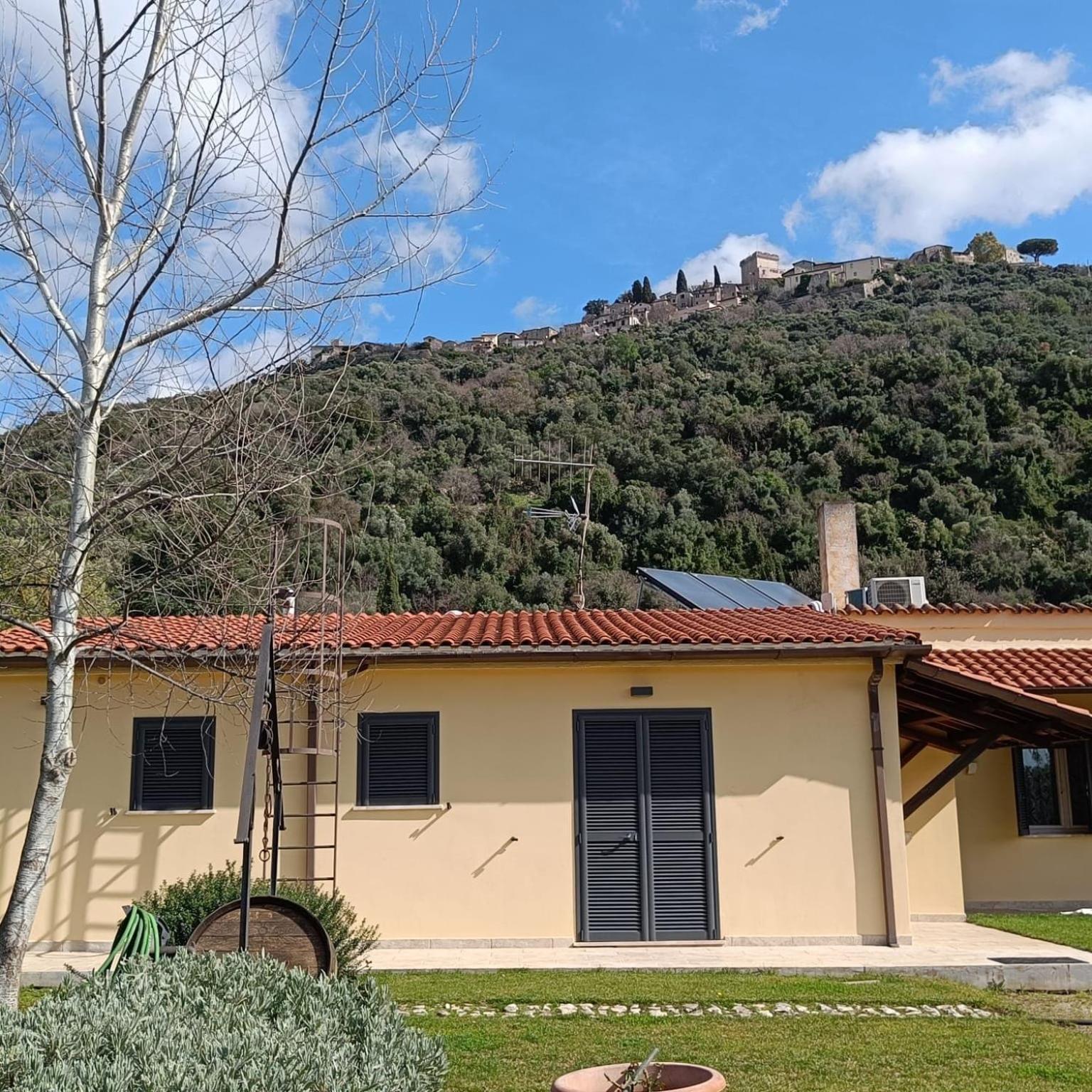 Guest House Romana Vecchia Monticchio  Ngoại thất bức ảnh