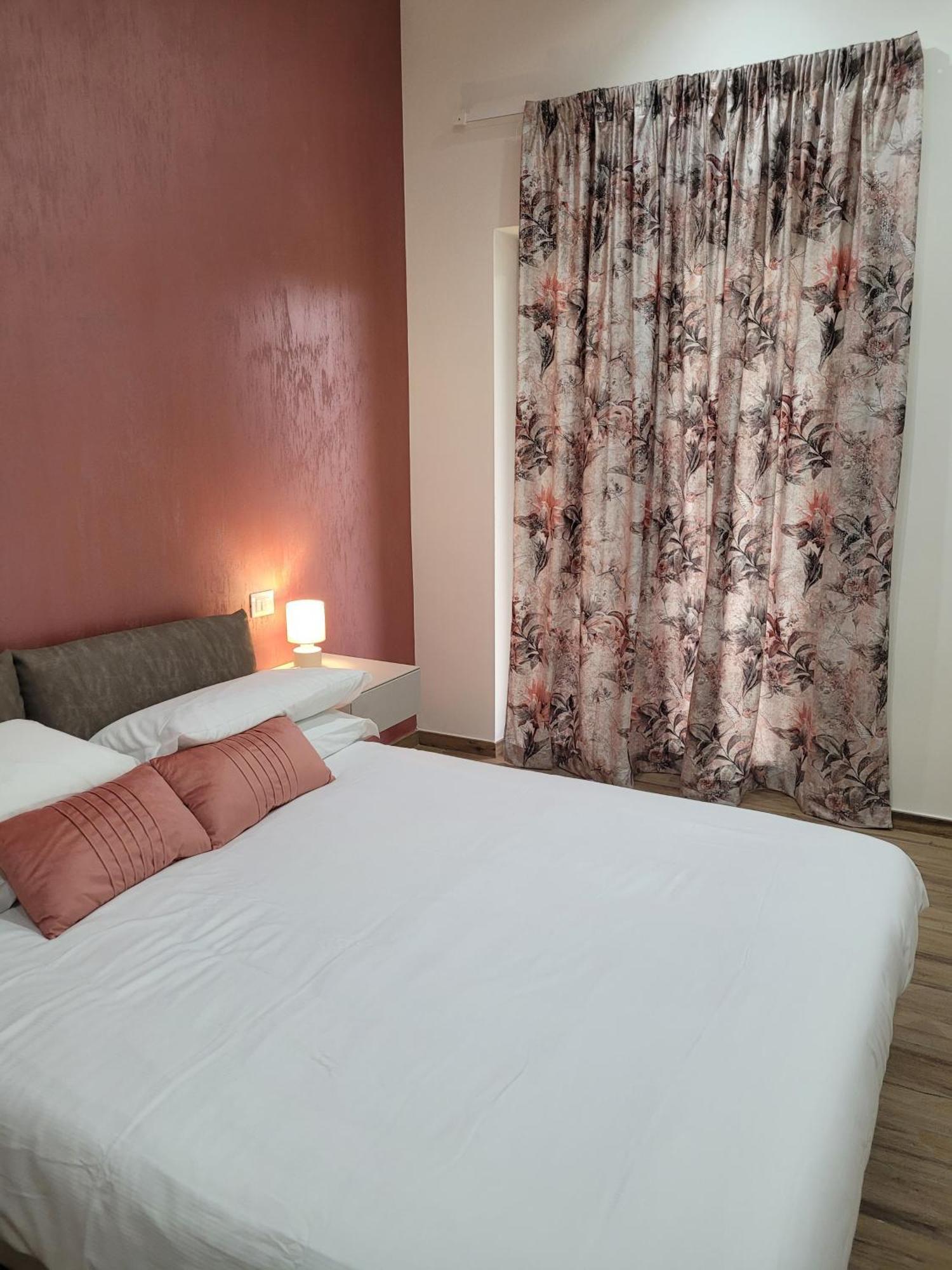 Guest House Romana Vecchia Monticchio  Ngoại thất bức ảnh